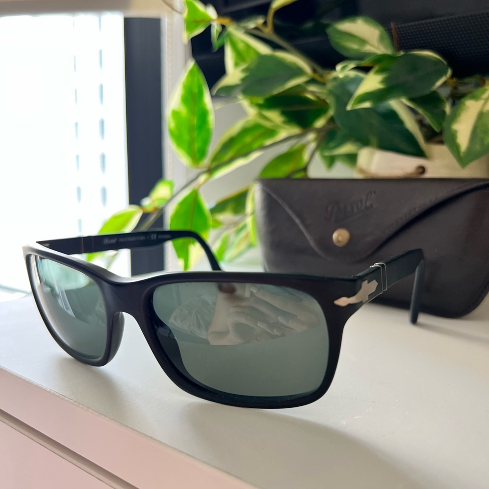 Brand new women’s Persol sunglasses